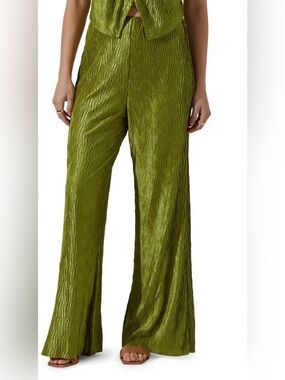 ASTR The Label Olive Green Crinkle Satin Wide Leg Pants Size M